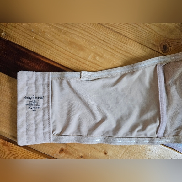 Daisy Fuentes Strapless Bra Size 40D - Picture 3 of 6